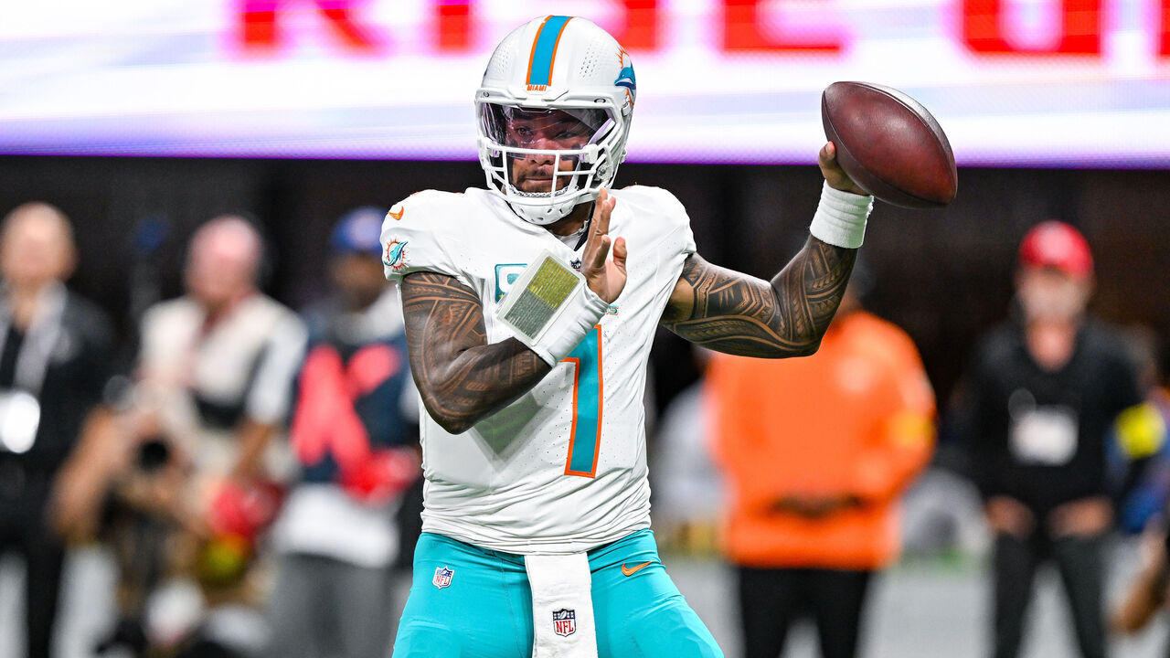 ATLANTA, GA - OCTOBER 26: Miami quarterback Tua Tagovailoa (1) drops back to pass during the NFL game between the Miami Dolphins and the Atlanta Falcons on October 26th, 2025 at Mercedes-Benz Stadium in Atlanta, GA.