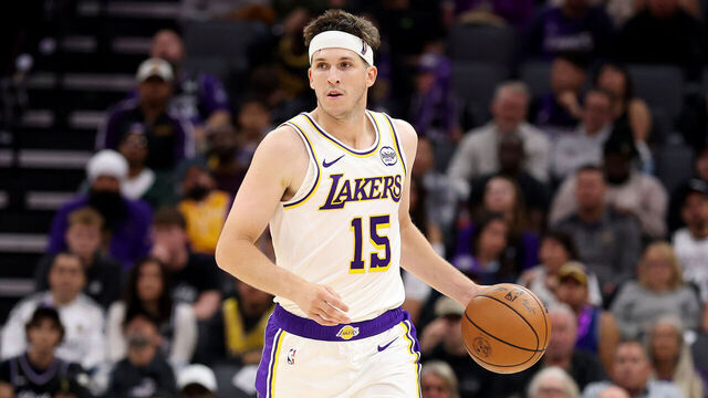 SACRAMENTO, CALIFORNIA - OCTOBER 26: Austin Reaves #15 of the Los Angeles Lakers dribbles the ball against the Sacramento Kings at Golden 1 Center on October 26, 2025 in Sacramento, California. Reaves finished with a career high 51 points. NOTE TO USER: User expressly acknowledges and agrees that, by downloading and/or using this photograph, user is consenting to the terms and conditions of the Getty Images License Agreement.