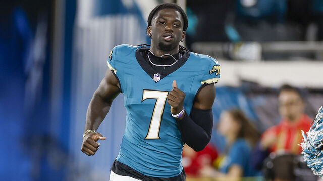 JACKSONVILLE, FL - OCTOBER 06: Jacksonville Jaguars wide receiver Brian Thomas Jr. (7) runs out one the field before the game between the Kansas City Chiefs and the Jacksonville Jaguars on October 6, 2025 at EverBank Stadium in Jacksonville, Fl.