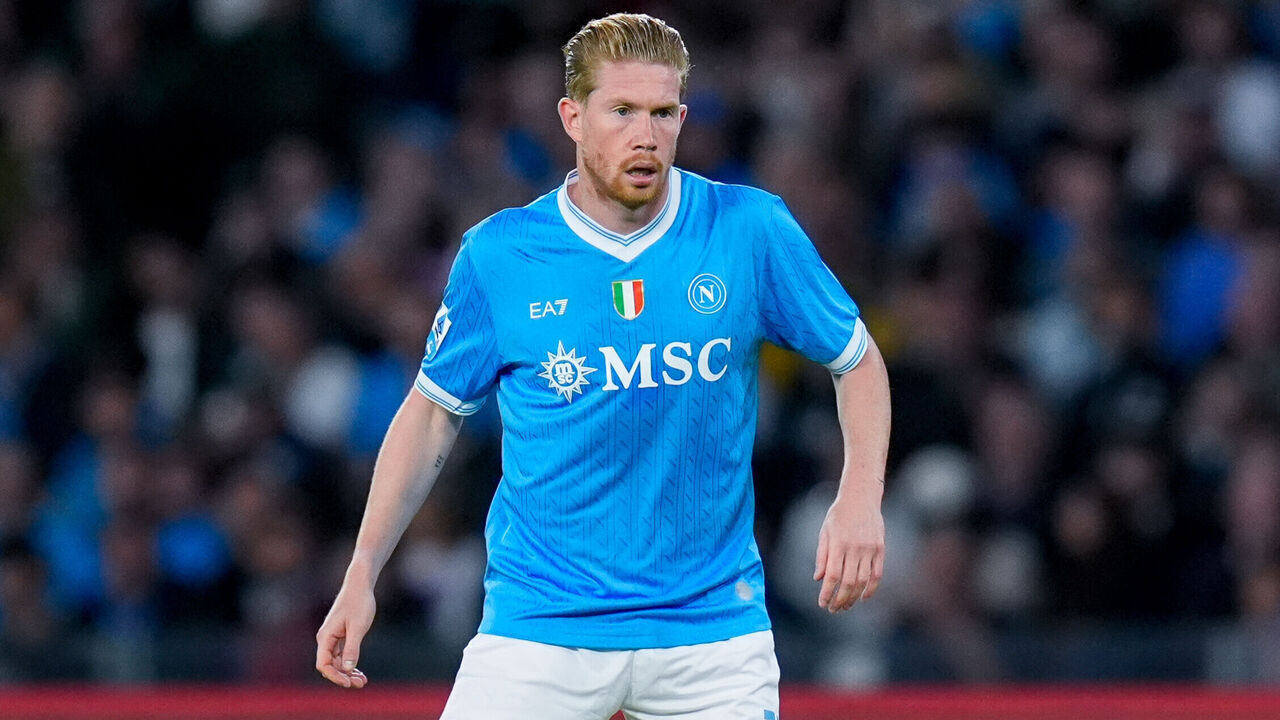 Kevin De Bruyne of SSC Napoli looks on during the serie Serie A Enilive match between SSC Napoli and FC Internazionale at Stadio Diego Armando Maradona on October 25, 2025 in Naples, Italy