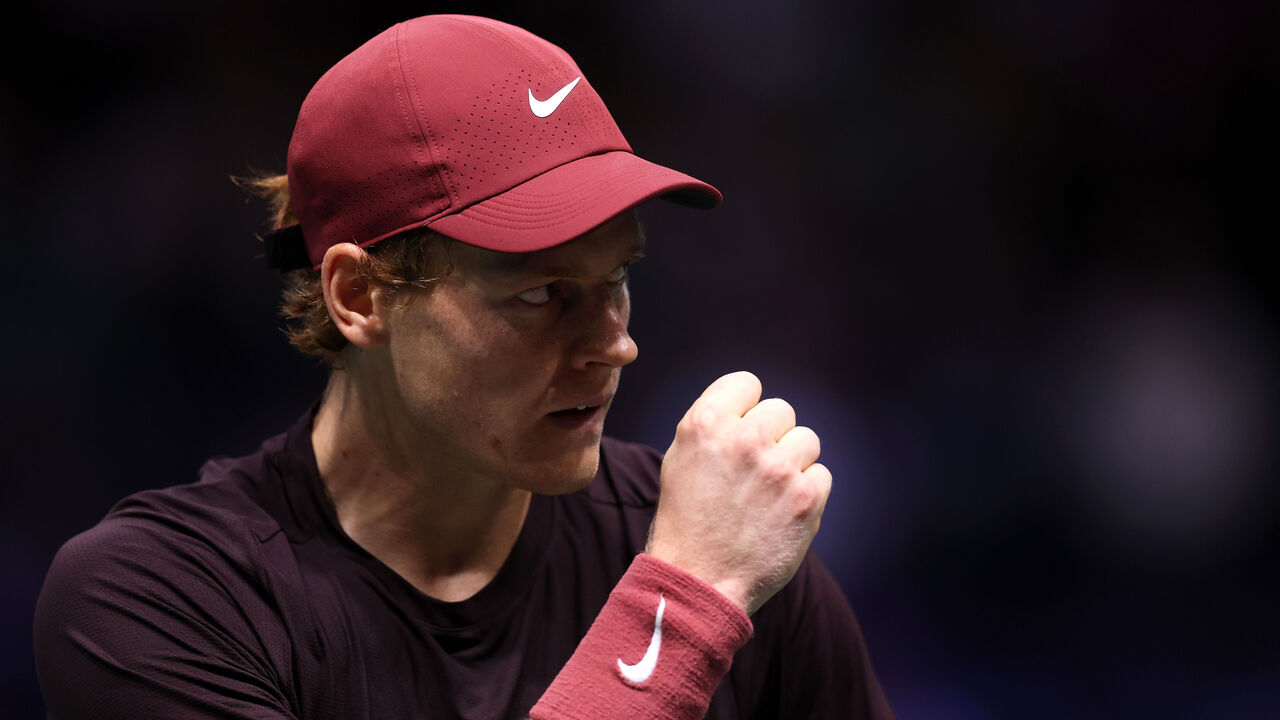 Paris Masters roundup: Sinner opens bid to reclaim No. 1 spot with win |  theScore.com