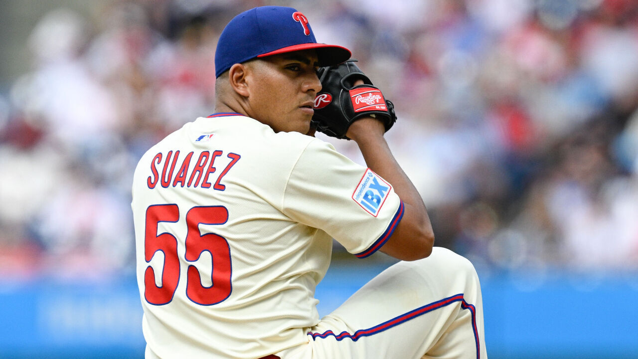 PHILADELPHIA, PA - AUGUST 24: Philadelphia Phillies pitcher Ranger Suárez (55) pitches the ball during the game between the Washington Nationals and the Philadelphia Phillies on August 24th, 2025 at Citizens Bank Park in Philadelphia, PA.