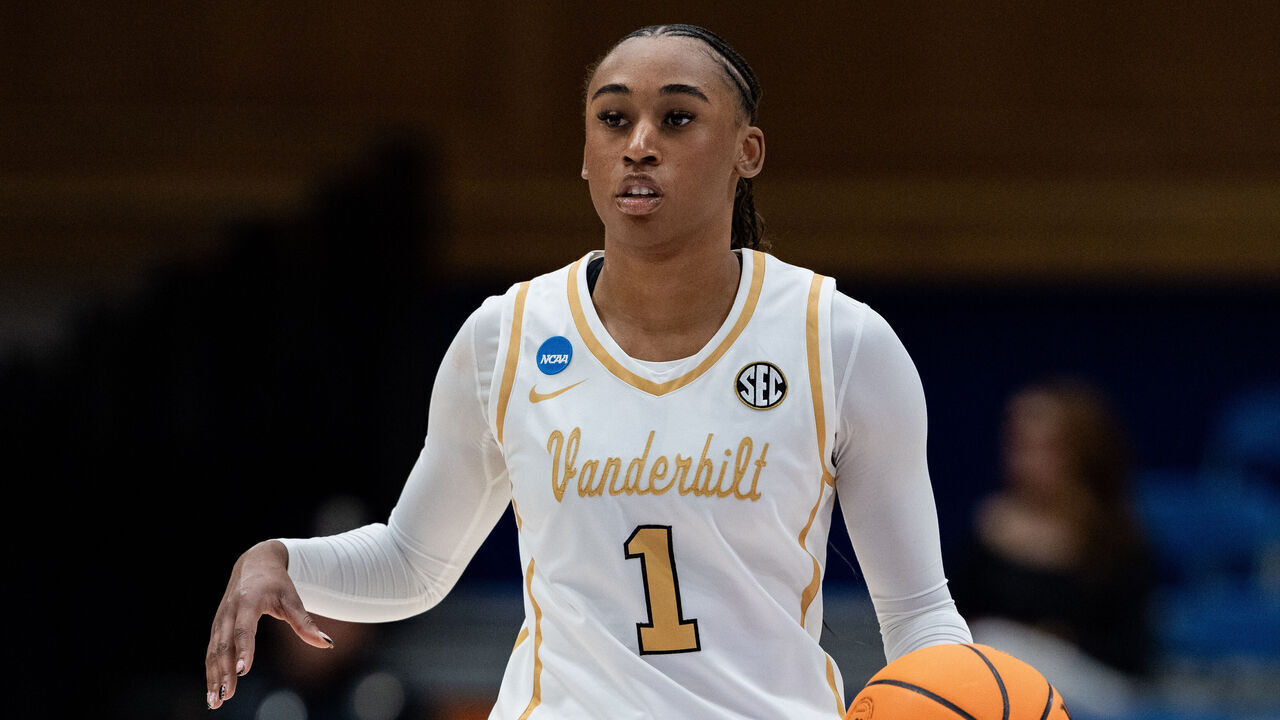 DURHAM, NORTH CAROLINA - MARCH 21: Mikayla Blakes #1 of the Vanderbilt Commodores plays against the Oregon Ducks during a first round game of the women’s NCAA basketball tournament at Cameron Indoor Stadium on March 21, 2025 in Durham, North Carolina.