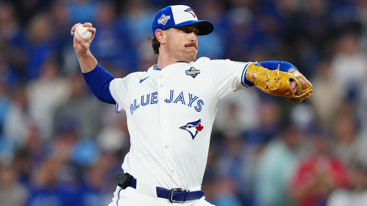 TORONTO, ON - NOVEMBER 01: Shane Bieber #57 of the Toronto Blue Jays pitches during Game Seven of the 2025 World Series presented by Capital One between the Los Angeles Dodgers and the Toronto Blue Jays at Rogers Centre on Saturday, November 1, 2025 in Toronto, Ontario, Canada.