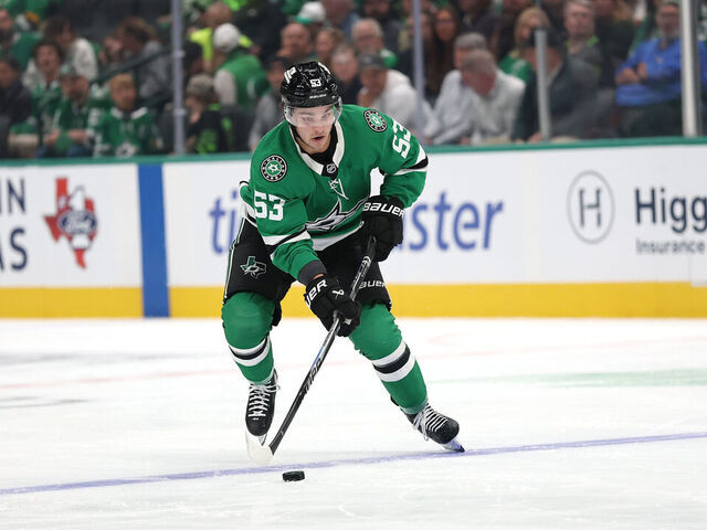 DALLAS, TEXAS - NOVEMBER 04: Wyatt Johnston #53 of the Dallas Stars controls the puck during the first period against the Edmonton Oilers at American Airlines Center on November 04, 2025 in Dallas, Texas.