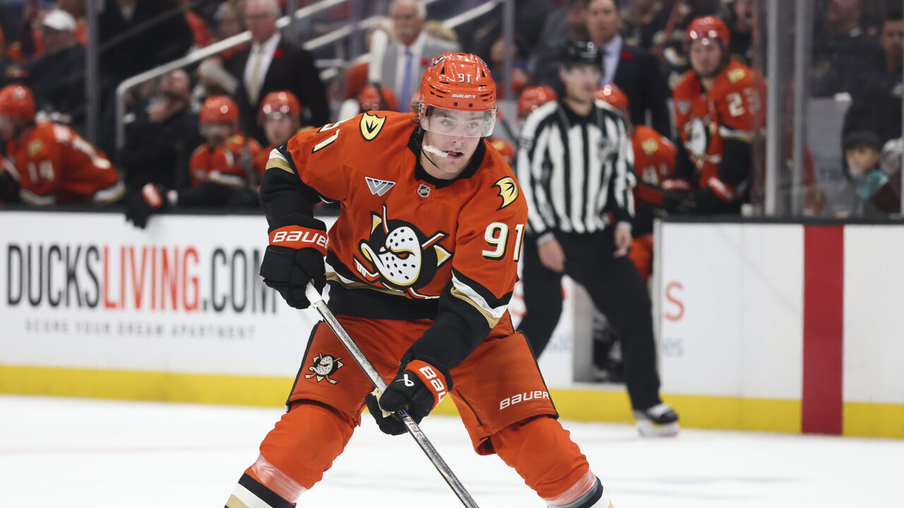 ANAHEIM, CA - NOVEMBER 2: Leo Carlsson #91 of the Anaheim Ducks skates with the puck in the first period of the game against the New Jersey Devils on November 2, 2025 at Honda Center in Anaheim, California.