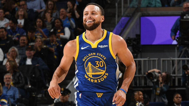 SAN FRANCISCO, CA - NOVEMBER 4: Stephen Curry #30 of the Golden State Warriors smiles during the game against the Phoenix Suns on November 4, 2025 at Chase Center in San Francisco, California. NOTE TO USER: User expressly acknowledges and agrees that, by downloading and or using this photograph, user is consenting to the terms and conditions of Getty Images License Agreement. Mandatory Copyright Notice: Copyright 2025 NBAE