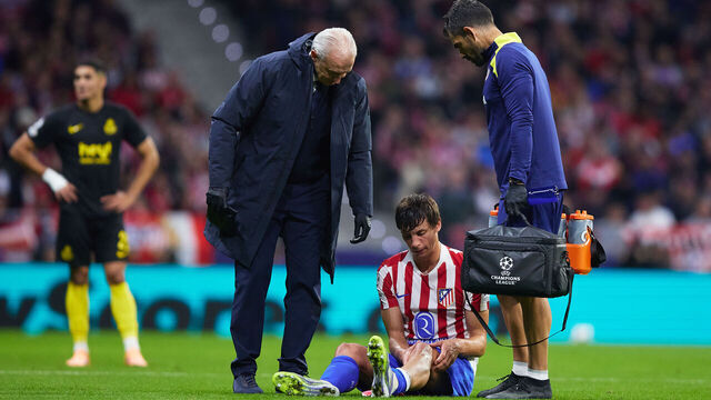 MADRID, SPAIN - NOVEMBER 04: Robin Le Normand of Atletico de Madrid lies injured on the pitch during the UEFA Champions League 2025/26 League Phase MD4 match between Atletico de Madrid and R. Union Saint-Gilloise at Estadio Metropolitano on November 04, 2025 in Madrid, Spain.