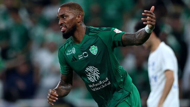 JEDDAH, SAUDI ARABIA - SEPTEMBER 19: Ivan Toney of Al Ahli celebrates scoring his team's first goal during the Saudi Pro League match between Al Ahli and Al Hilal at King Abdullah Sports City on September 19, 2025 in Jeddah, Saudi Arabia.