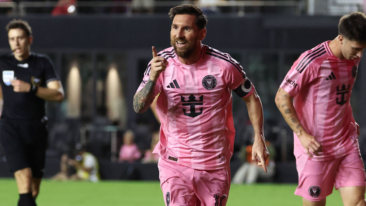 FT. LAUDERDALE, FL - OCTOBER 24: Inter Miami forward Lionel Messi (10) celebrates after his goal in the first half during the playoff match between Nashville SC and Inter Miami CF on Friday, October 24, 2025 at Chase Stadium in Fort Lauderdale, FL