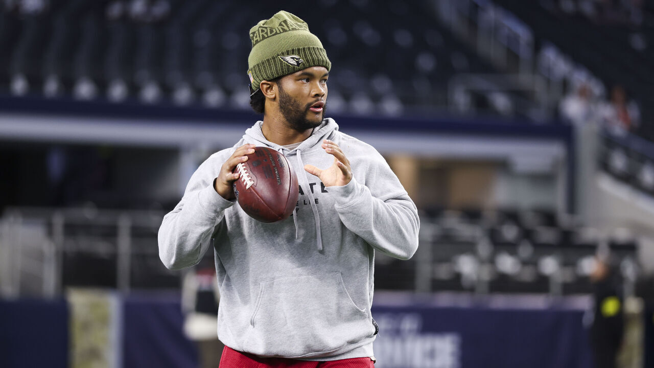 ARLINGTON, TEXAS - NOVEMBER 3: Kyler Murray (1) of the Arizona Cardinals warms up prior to an NFL football game against Dallas Cowboys at AT&T Stadium on November 3, 2025 in Arlington,Texas.