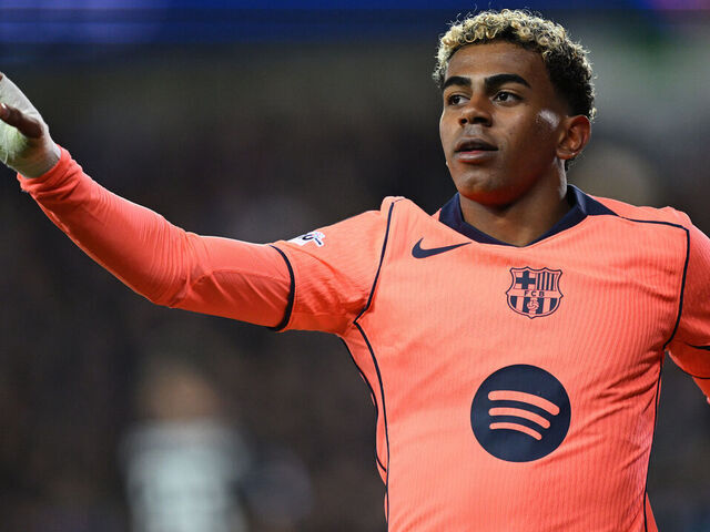 BRUGES, BELGIUM - NOVEMBER 05: Lamine Yamal of FC Barcelona celebrates scoring his team's second goal during the UEFA Champions League 2025/26 League Phase MD4 match between Club Brugge KV and FC Barcelona at Jan Breydelstadion on November 05, 2025 in Bruges, Belgium.