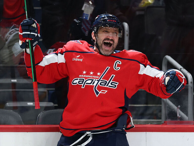 Andrew Copp scores in OT, Red Wings beat Sharks 3-2 | theScore