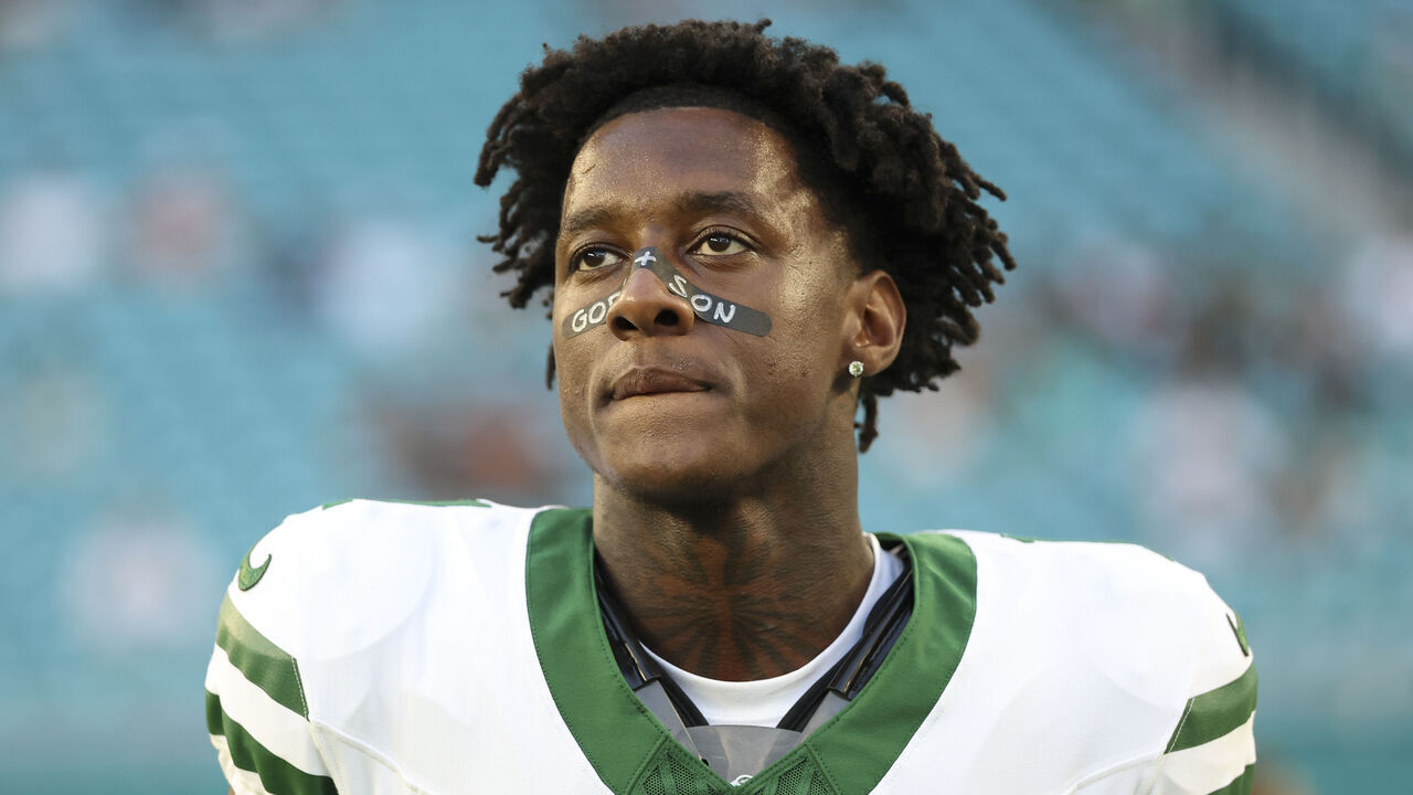 MIAMI GARDENS, FLORIDA - SEPTEMBER 29: Sauce Gardner #1 of the New York Jets looks on prior to an NFL football game against the Miami Dolphins at Hard Rock Stadium on September 29, 2025 in Miami Gardens, Florida.