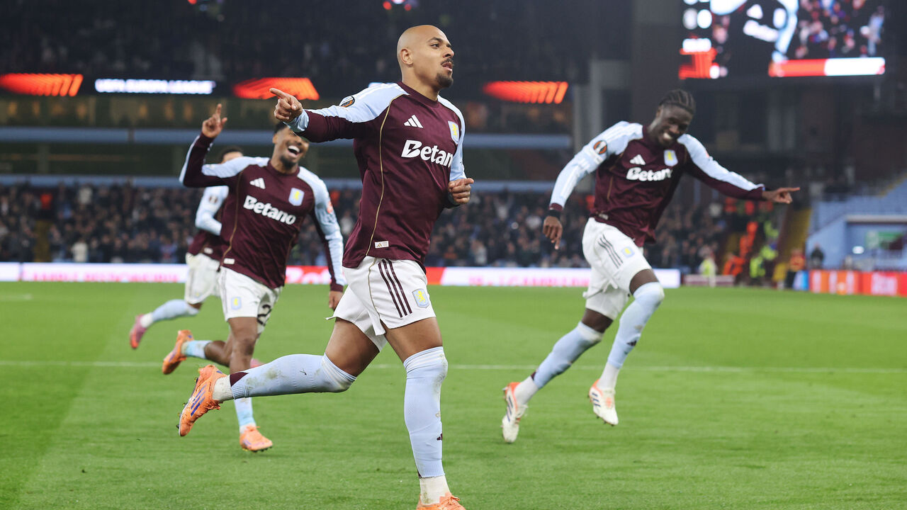 BIRMINGHAM, ENGLAND - NOVEMBER 6: Donyell Malen of Aston Villa celebrates after scoring their 2nd goal during the UEFA Europa League 2025/26 League Phase MD4 match between Aston Villa FC and Maccabi Tel-Aviv FC at Villa Park on November 6, 2025 in Birmingham, England.