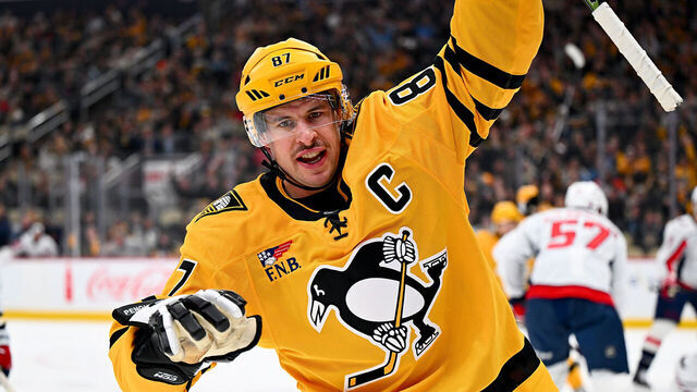 PITTSBURGH, PA - NOVEMBER 06: Sidney Crosby #87 of the Pittsburgh Penguins celebrates his first period goal against the Washington Capitals at PPG PAINTS Arena on November 6, 2025 in Pittsburgh, Pennsylvania.