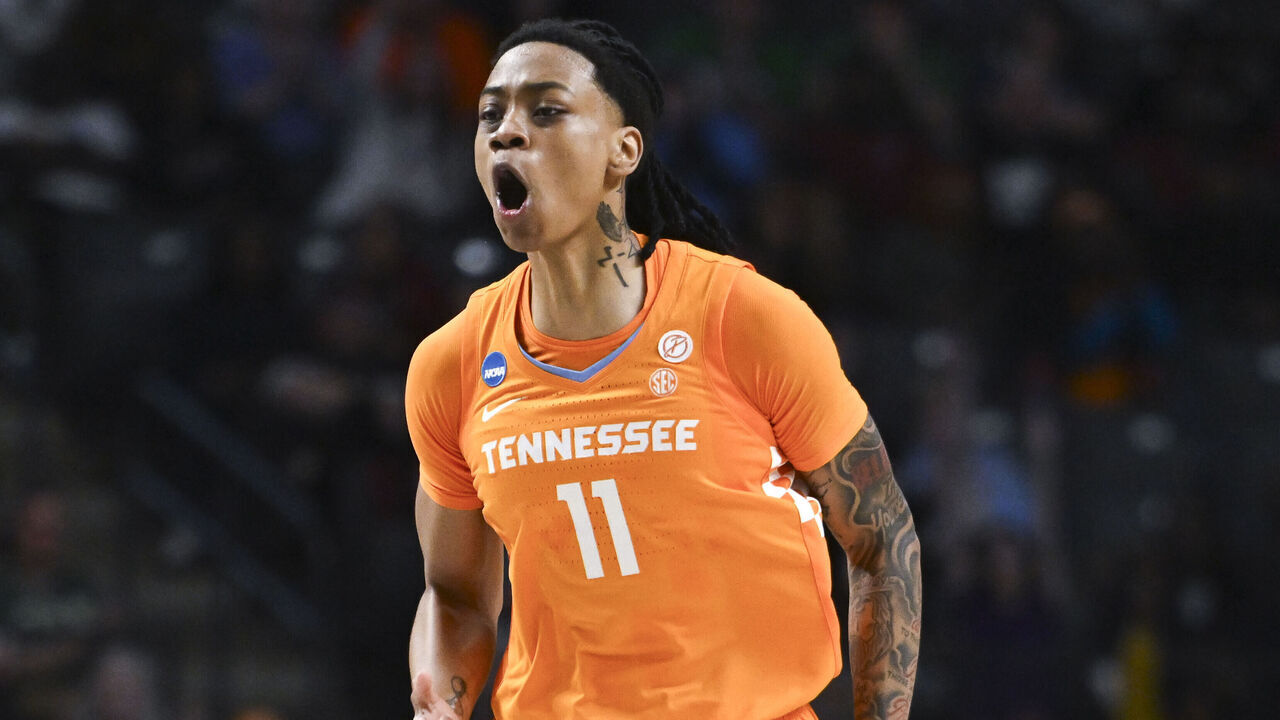 Spearman leads No. 8 Tennessee to dominant win over ETSU | theScore