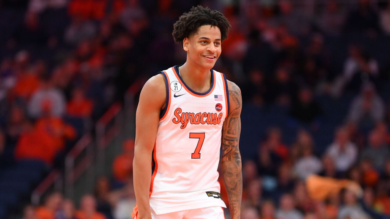 SYRACUSE, NEW YORK - NOVEMBER 3: Kiyan Anthony #7 of the Syracuse Orange reacts against the Binghamton Bearcats during the second half at the JMA Wireless Dome on November 3, 2025 in Syracuse, New York. Syracuse won 85-47.