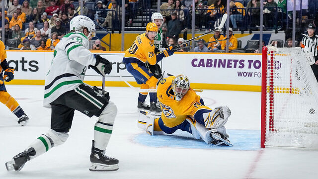 NASHVILLE, TENNESSEE - NOVEMBER 8: Sam Steel #18 of the Dallas Stars scores a goal against Justus Annunen #29 of the Nashville Predators during an NHL game at Bridgestone Arena on November 8, 2025 in Nashville, Tennessee.