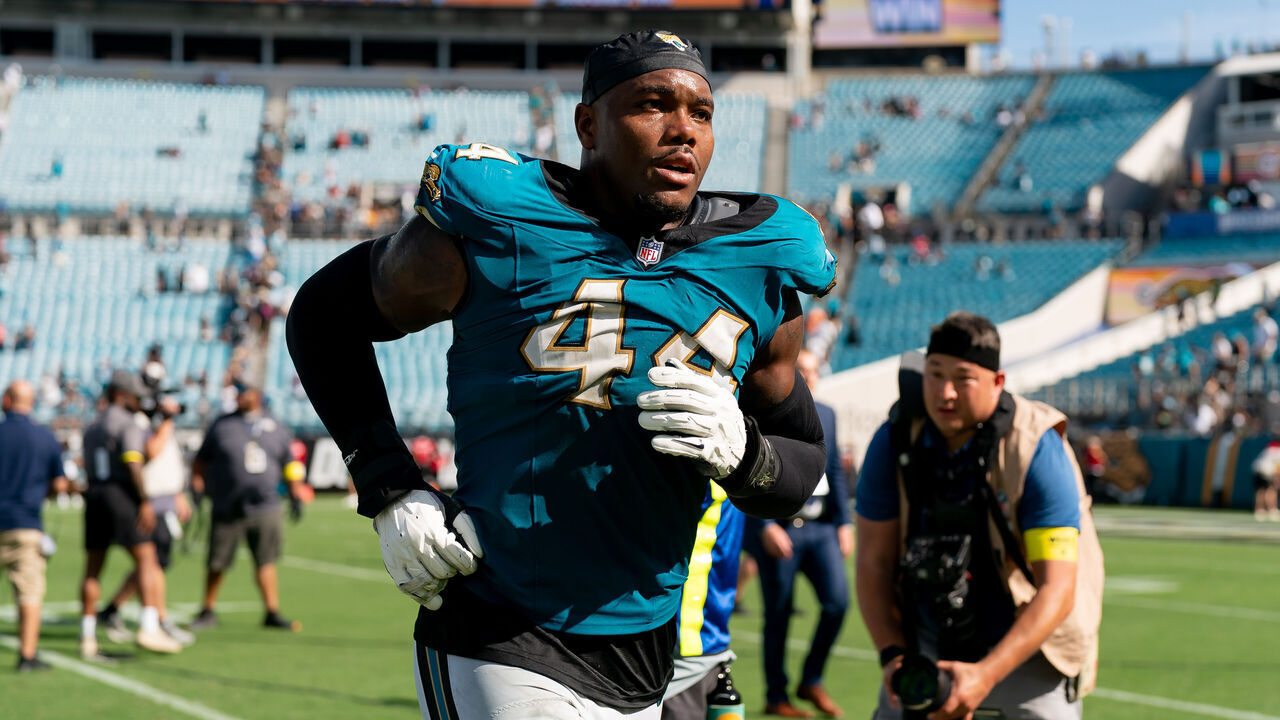 JACKSONVILLE, FL - SEPTEMBER 21: Jacksonville Jaguars defensive end Travon Walker (44) jogs off the field after an NFL game between the Houston Texans and the Jacksonville Jaguars on September 21st, 2025 at EverBank Stadium in Jacksonville, FL.