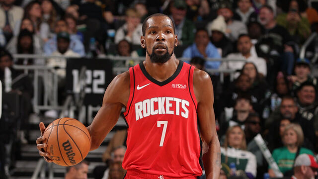MILWAUKEE, WI - NOVEMBER 9: Kevin Durant #7 of the Houston Rockets dribbles the ball during the game against the Milwaukee Bucks on November 9, 2025 at Fiserv Forum Center in Milwaukee, Wisconsin. Mandatory Copyright Notice: Copyright 2025 NBAE .