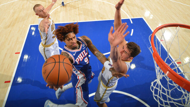 PHILADELPHIA, PA - NOVEMBER 11: Kelly Oubre Jr. #9 of the Philadelphia 76ers drives to the basket during the game against the Boston Celtics on November 11, 2025 at the Wells Fargo Center in Philadelphia, Pennsylvania NOTE TO USER: User expressly acknowledges and agrees that, by downloading and/or using this Photograph, user is consenting to the terms and conditions of the Getty Images License Agreement. Mandatory Copyright Notice: Copyright 2025 NBAE