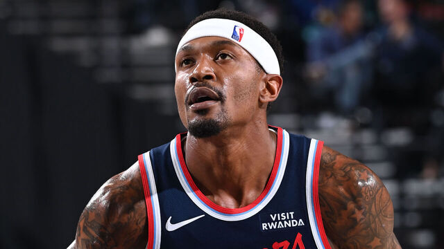 LOS ANGELES, CA - NOVEMBER 3: Bradley Beal #0 of the LA Clippers free throw during the game against the Miami Heat on November 3, 2025 at Crypto.Com Arena in Los Angeles, California. NOTE TO USER: User expressly acknowledges and agrees that, by downloading and/or using this Photograph, user is consenting to the terms and conditions of the Getty Images License Agreement. Mandatory Copyright Notice: Copyright 2025 NBAE