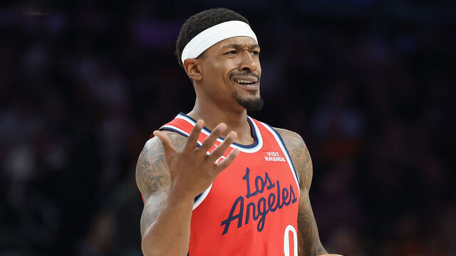 PHOENIX, ARIZONA - NOVEMBER 06: Bradley Beal #0 of the LA Clippers reacts during the second half of the NBA game at Mortgage Matchup Center on November 06, 2025 in Phoenix, Arizona. The Suns defeated the Clippers 115-102.