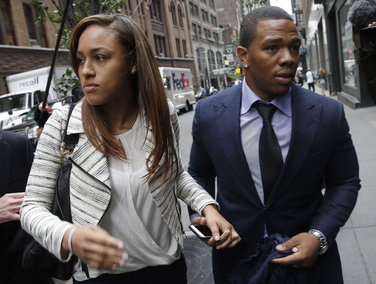 Ray Rice reinstated by NFL following appeal, per reports