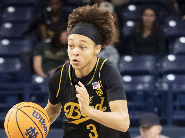 SOUTH BEND, IN - NOVEMBER 09: Notre Dame Fighting Irish guard Hannah Hidalgo (3) dribbles the ball down court during the game between the Chicago State Cougars and the Notre Dame Fighting Irish on November 09, 2025 at Purcell Pavilion in South Bend, Indiana.