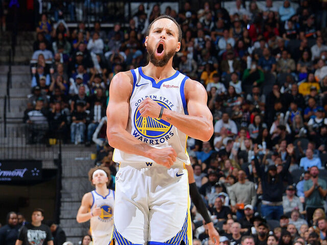 SAN ANTONIO, TX - NOVEMBER 12: Stephen Curry #30 of the Golden State Warriors celebrates during the game against the San Antonio Spurs on November 12, 2025 at the Frost Bank Center in San Antonio, Texas. Mandatory Copyright Notice: Copyright 2025 NBAE (Photos by Michael Gonzales/NBAE via Getty Images)