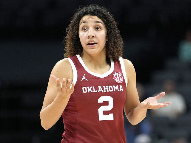 SACRAMENTO, CALIFORNIA - NOVEMBER 10: Aaliyah Chavez #2 of the Oklahoma Sooners reacts after a fouled was called on her team against the UCLA Bruins in the first half at Golden 1 Center on November 10, 2025 in Sacramento, California.
