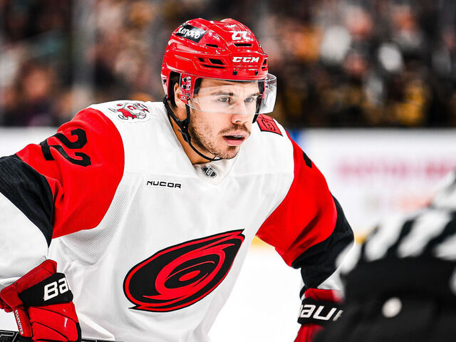 BOSTON, MASSACHUSETTS - NOVEMBER 01: Logan Stankoven #22 of the Carolina Hurricanes prepares for a face off during the second period against the Boston Bruins at TD Garden on November 01, 2025 in Boston, Massachusetts.