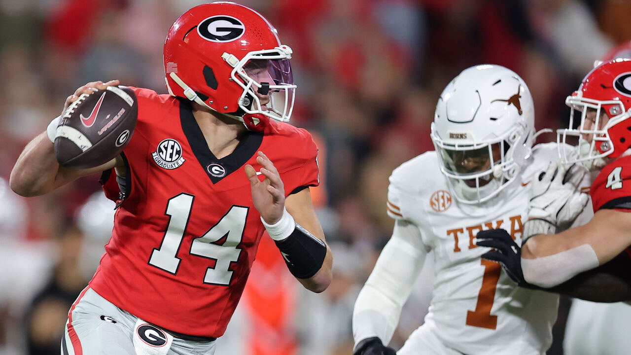ATHENS, GEORGIA - NOVEMBER 15: Gunner Stockton #14 of the Georgia Bulldogs throws the ball during the first half Texas Longhorns at Sanford Stadium on November 15, 2025 in Athens, Georgia.
