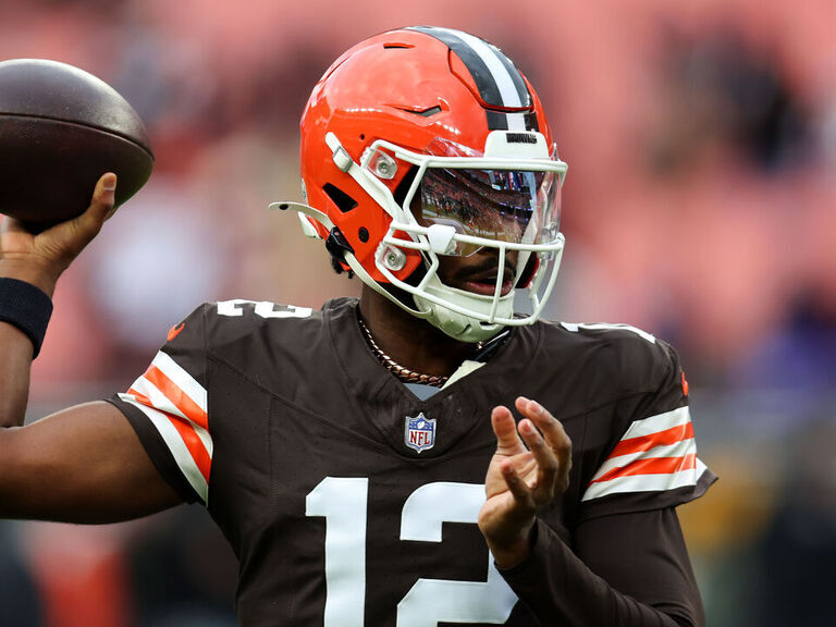 Browns turn to Shedeur at QB after Gabriel leaves with concussion