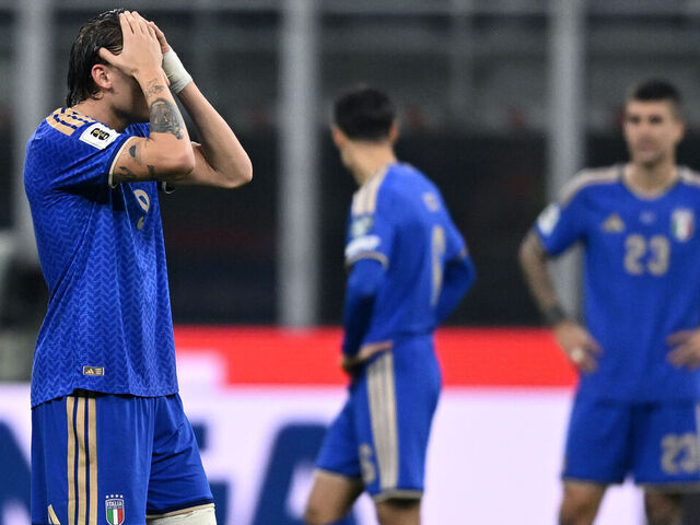 MILAN, ITALY - NOVEMBER 16: Mateo Retegui of Italy react with disappointment during the FIFA World Cup 2026 qualifier match between Italy and Norway at San Siro Stadium on November 16, 2025 in Milan, Italy.