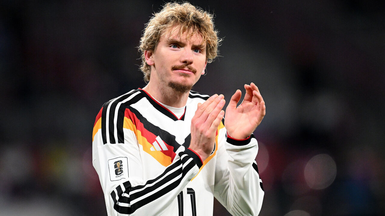 LEIPZIG, GERMANY - NOVEMBER 17: Nick Woltemade of Germany applauds the fans following the FIFA World Cup 2026 qualifier match between Germany and Slovakia at Red Bull Arena on November 17, 2025 in Leipzig, Germany.