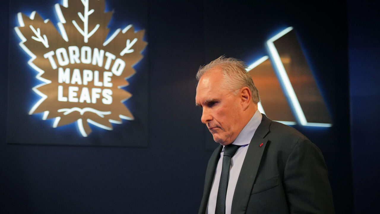 TORONTO, CANADA - NOVEMBER 18: Head Coach of the Toronto Maple Leafs Craig Berube during a game against the St. Louis Blues at Scotiabank Arena on November 18, 2025 in Toronto, Ontario, Canada.