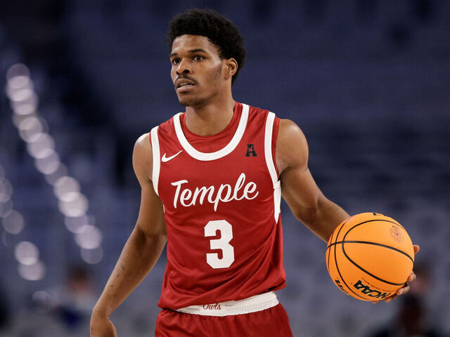 FORT WORTH, TX - MARCH 16: Hysier Miller #3 of the Temple Owls sets up the offense during the AAC Men's Basketball Championship - Semifinal game between Temple Owls and FAU Owls at Dickies Arena on March 16, 2024 in Fort Worth, Texas.