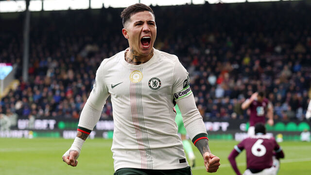 BURNLEY, ENGLAND - NOVEMBER 22: Enzo Fernandez of Chelsea celebrates scoring his team's second goal during the Premier League match between Burnley and Chelsea at Turf Moor on November 22, 2025 in Burnley, England.