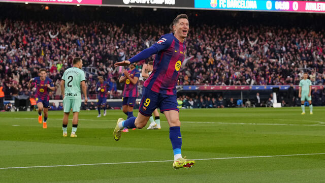 BARCELONA, SPAIN - NOVEMBER 22: Robert Lewandowski of FC Barcelona celebrates scoring his team's first goal during the LaLiga EA Sports match between FC Barcelona and Athletic Club at Spotify Camp Nou on November 22, 2025 in Barcelona, Spain.