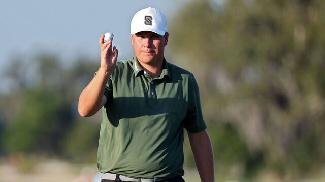 ST SIMONS ISLAND, GEORGIA - NOVEMBER 22: Sami Valimaki of Finland acknowledges the crowd on the 18th green during the third round of The RSM Classic 2025 at Sea Island Resort on November 22, 2025 in St Simons Island, Georgia.