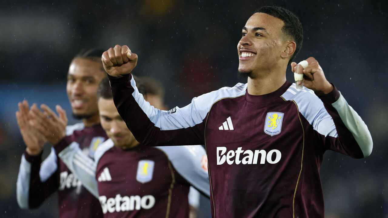 LEEDS, ENGLAND - NOVEMBER 23: Morgan Rogers of Aston Villa celebrates after winning the Premier League match between Leeds United and Aston Villa at Elland Road on November 23, 2025 in Leeds, England.