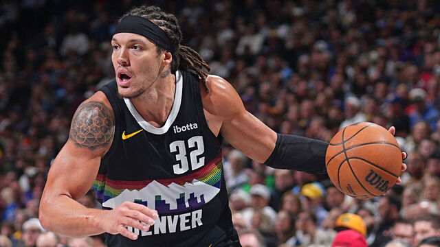DENVER, CO - NOVEMBER 17: Aaron Gordon #32 of the Denver Nuggets drives to the basket during the game against the Chicago Bulls on November 17, 2025 at Ball Arena in Denver, Colorado. NOTE TO USER: User expressly acknowledges and agrees that, by downloading and/or using this Photograph, user is consenting to the terms and conditions of the Getty Images License Agreement. Mandatory Copyright Notice: Copyright 2025 NBAE
