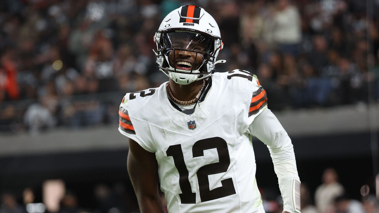 LAS VEGAS, NEVADA - NOVEMBER 23: Shedeur Sanders #12 of the Cleveland Browns reacts to a touchdown in the fourth quarter against the Las Vegas Raiders at Allegiant Stadium on November 23, 2025 in Las Vegas, Nevada.