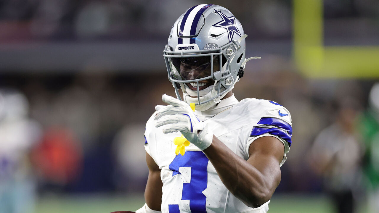 ARLINGTON, TEXAS - NOVEMBER 23: George Pickens #3 of the Dallas Cowboys reacts in the fourth quarter against the Philadelphia Eagles at AT&T Stadium on November 23, 2025 in Arlington, Texas.