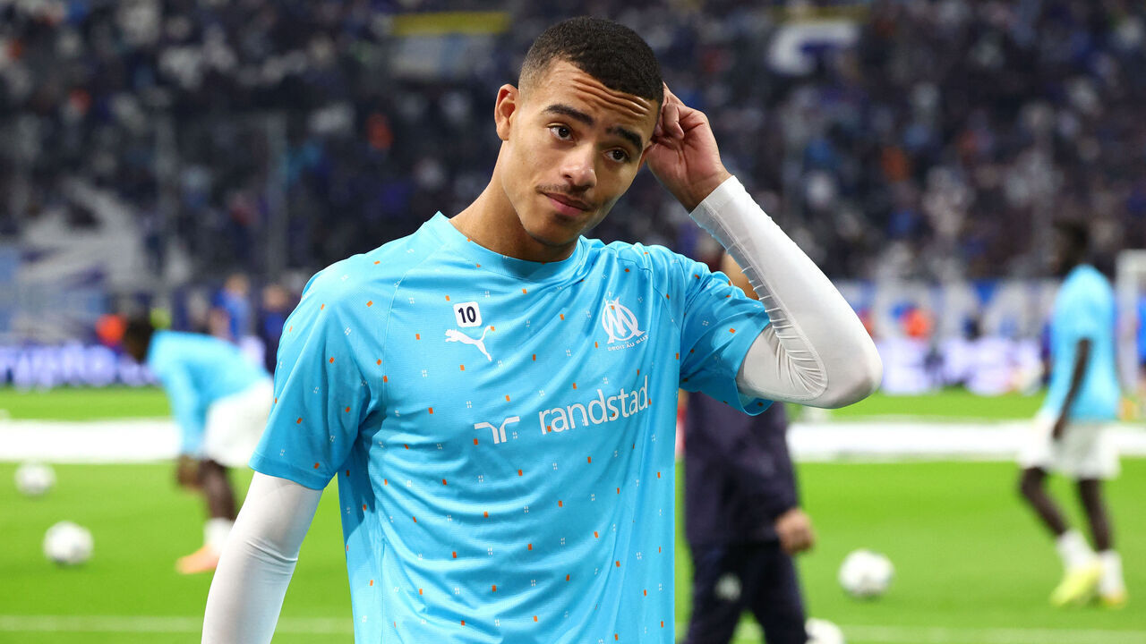 Marseille's English forward #10 Mason Greenwood looks on as he warms up ahead of the UEFA Champions League, league phase day 4, football match between Olympique de Marseille (OM) and Atalanta Bergame at the Velodrome stadium, in Marseille on November 5, 2025.