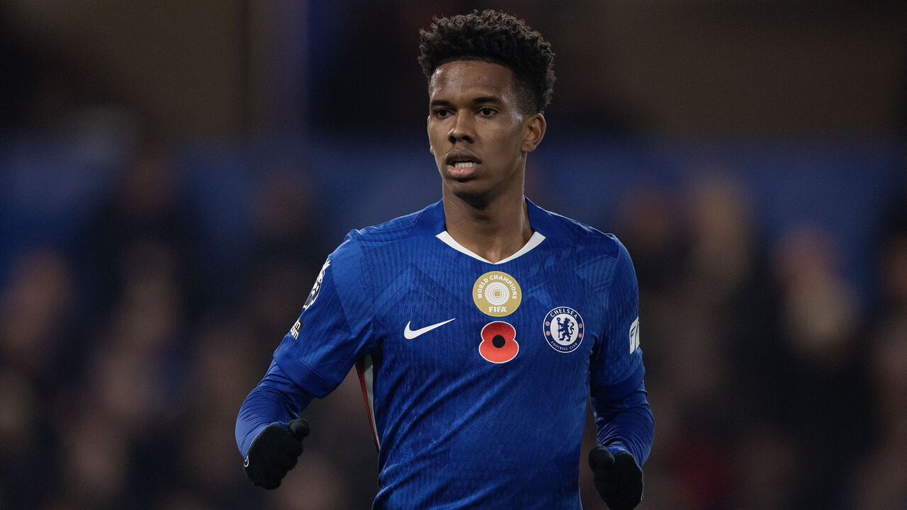 LONDON, ENGLAND - NOVEMBER 08: Estevao Willian of Chelsea during the Premier League match between Chelsea and Wolverhampton Wanderers at Stamford Bridge on November 08, 2025 in London, England.