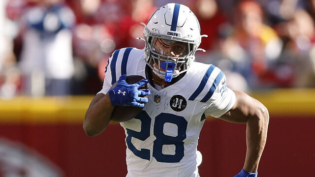KANSAS CITY, MO - NOVEMBER 23: Indianapolis Colts running back Jonathan Taylor (28) runs up field in the second half of play during an NFL game between the Indianapolis Colts and the Kansas City Chiefs on November 23, 2025 at GEHA Field at Arrowhead Stadium in Kansas City, MO.
