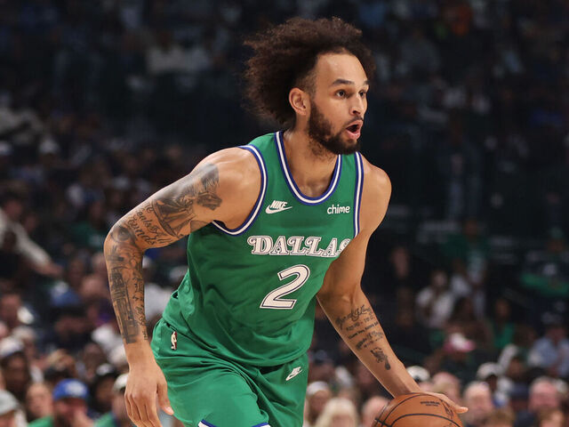 DALLAS, TX - OCTOBER 26: Dereck Lively II #2 of the Dallas Mavericks drives to the basket during the game against the Toronto Raptors on October 26, 2025 at American Airlines Center in Dallas, Texas. Mandatory Copyright Notice: Copyright 2025 NBAE